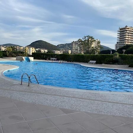 Studio Eleverca 3*- Rez De Jardin Terrasse - Axelle Loc'Appart Мандельє-ла-Напуль Екстер'єр фото