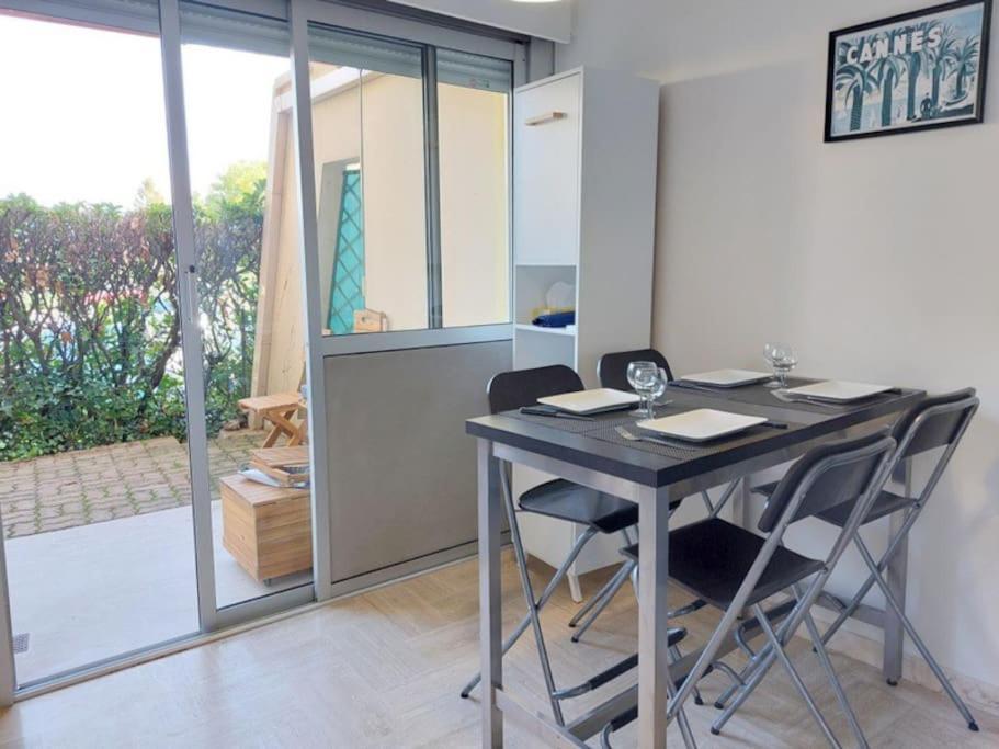 Studio Eleverca 3*- Rez De Jardin Terrasse - Axelle Loc'Appart Мандельє-ла-Напуль Екстер'єр фото