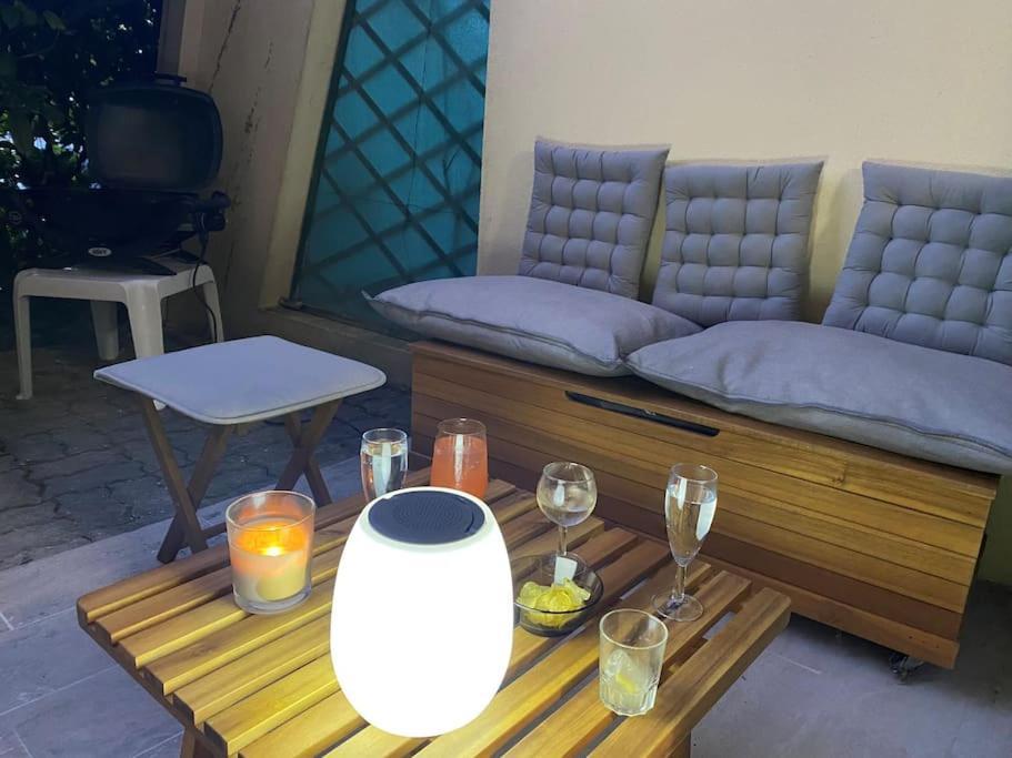 Studio Eleverca 3*- Rez De Jardin Terrasse - Axelle Loc'Appart Мандельє-ла-Напуль Екстер'єр фото
